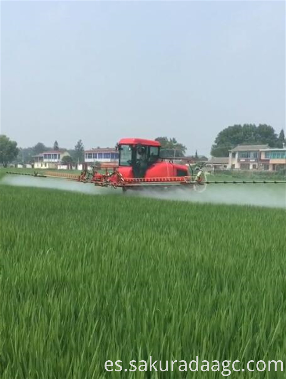 Self-propelled Boom Sprayer with Rice